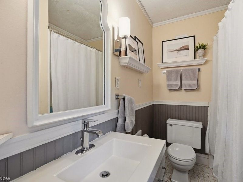 1605 Warren Road, Lakewood, OH 44107 Photo 27