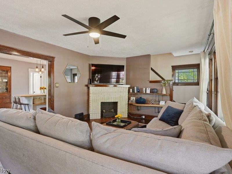 1605 Warren Road, Lakewood, OH 44107 Photo 6