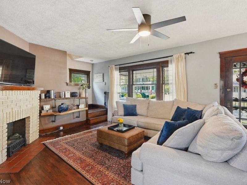 1605 Warren Road, Lakewood, OH 44107 Photo 7