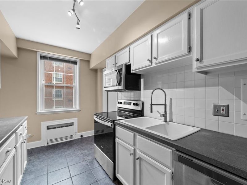 19015 Van Aken Boulevard, Unit 311, Shaker Heights, OH 44122 Photo 12