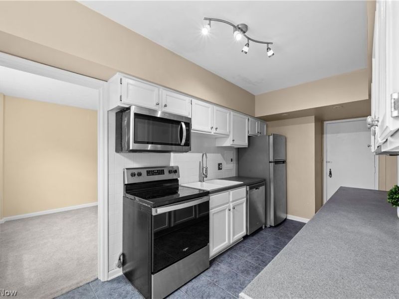 19015 Van Aken Boulevard, Unit 311, Shaker Heights, OH 44122 Photo 9