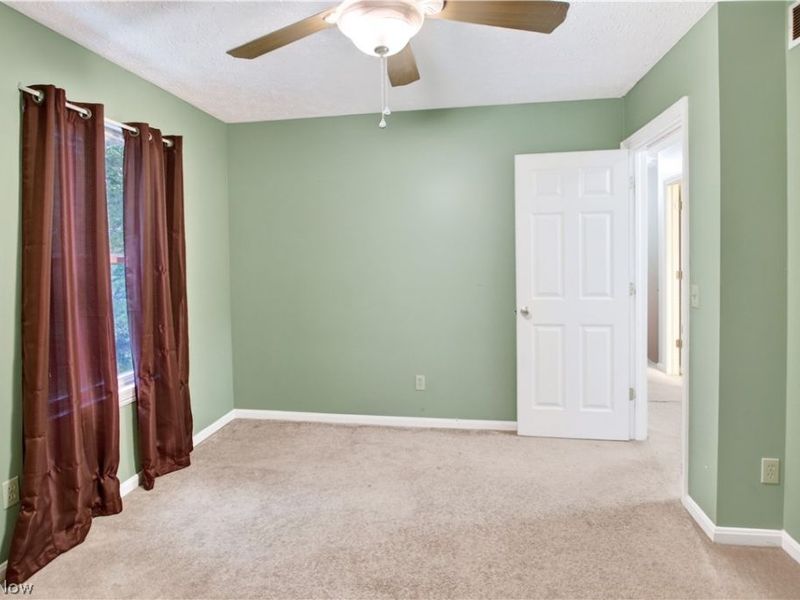 24528 Scott Boulevard, Olmsted Falls, OH 44138 Photo 27