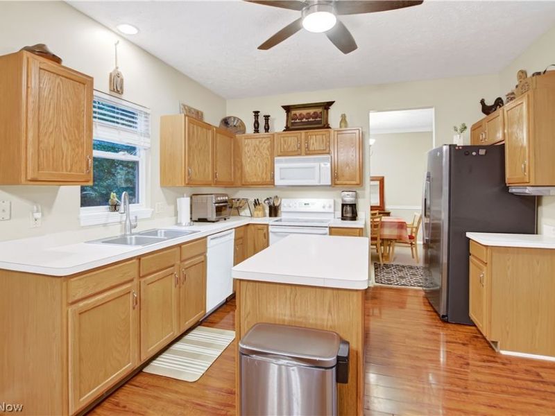 24528 Scott Boulevard, Olmsted Falls, OH 44138 Photo 8