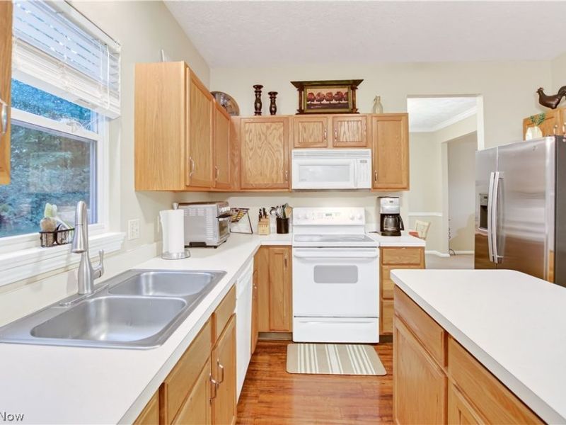 24528 Scott Boulevard, Olmsted Falls, OH 44138 Photo 9