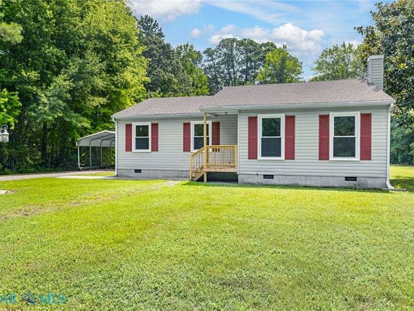 78 Hunts Road, Port Haywood, VA 23138