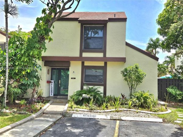 540 NW 99th Pl , Unit 540, Miami, FL 33172