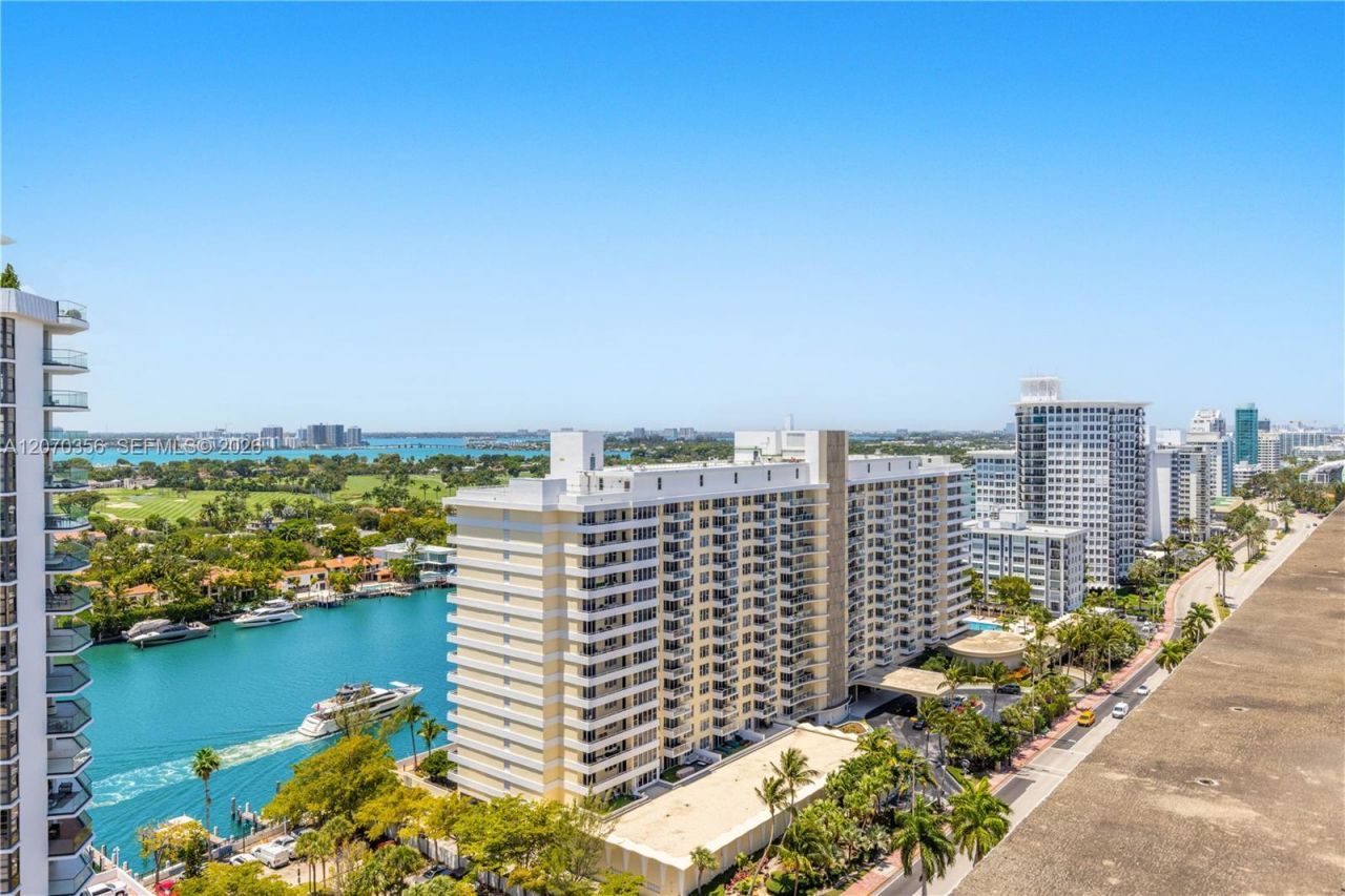 5445 Collins Ave , Unit TS11, Miami Beach, FL 33140 Photo