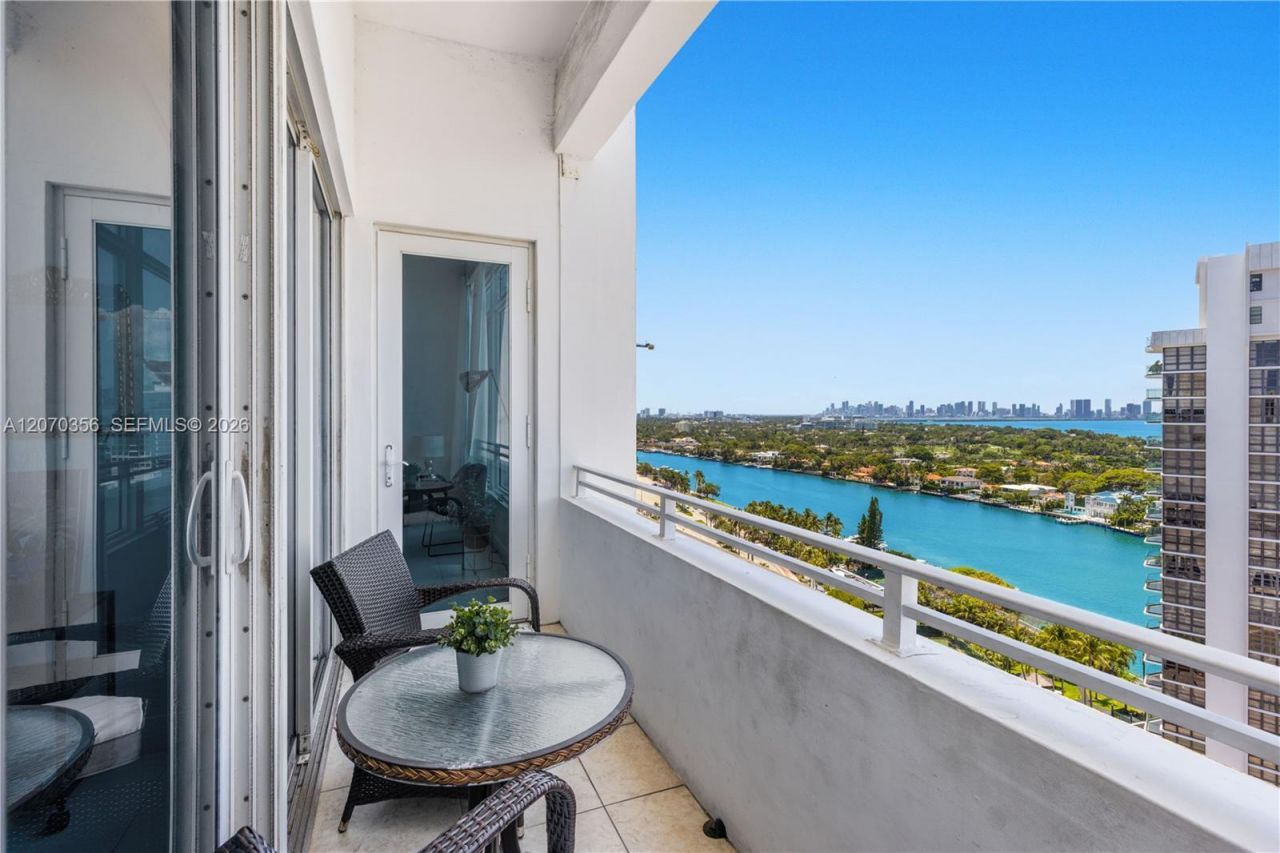 5445 Collins Ave , Unit TS11, Miami Beach, FL 33140 Photo
