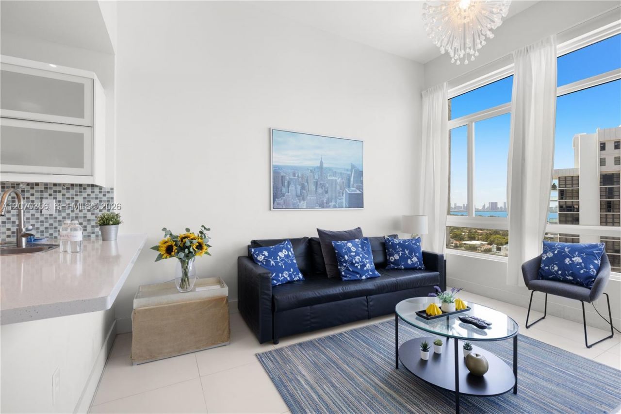 5445 Collins Ave , Unit TS11, Miami Beach, FL 33140 Photo