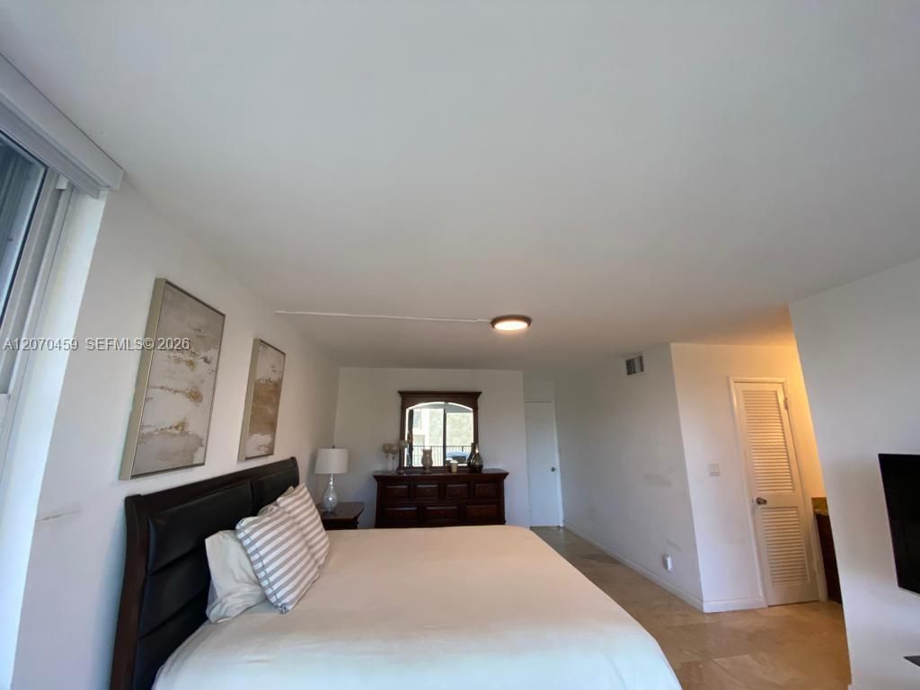 2101 S Ocean Dr , Unit 501, Hollywood, FL 33019 Photo