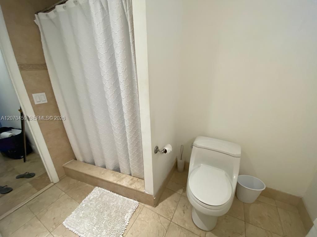 2101 S Ocean Dr , Unit 501, Hollywood, FL 33019 Photo