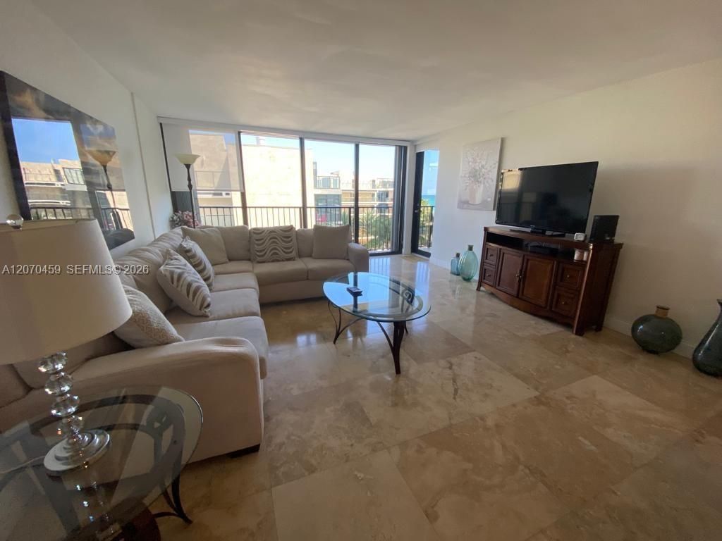 2101 S Ocean Dr , Unit 501, Hollywood, FL 33019 Photo