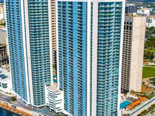 335 S Biscayne Blvd , Unit 1500, Miami, FL 33131