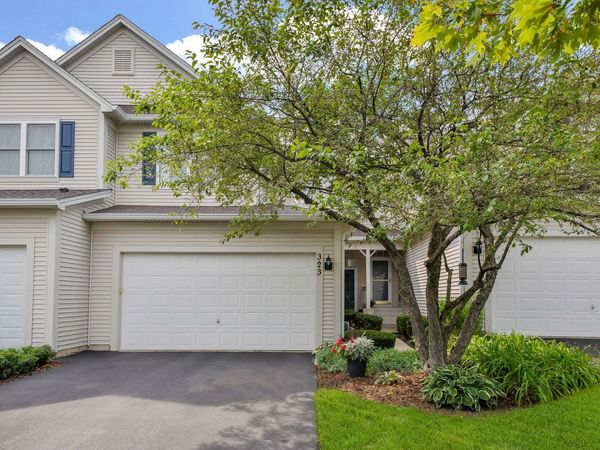 323 Fairmont Court , St. Charles, IL 60175