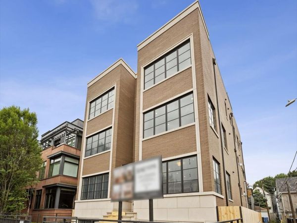 2644 N Lakewood Avenue, Unit 2N, Chicago, IL 60614