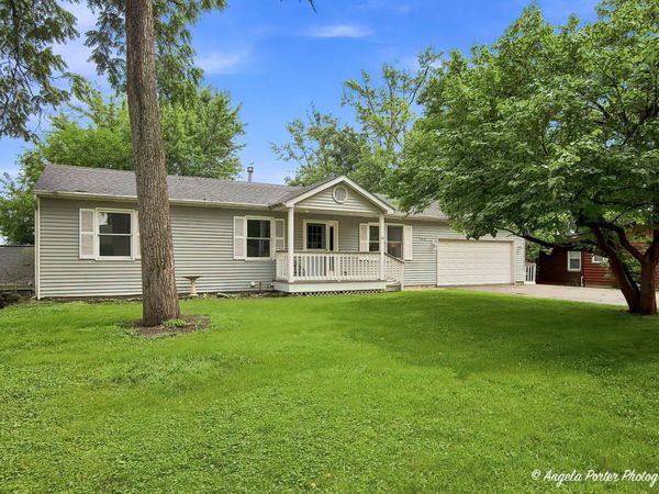 108 Vernon Drive, McHenry, IL 60051
