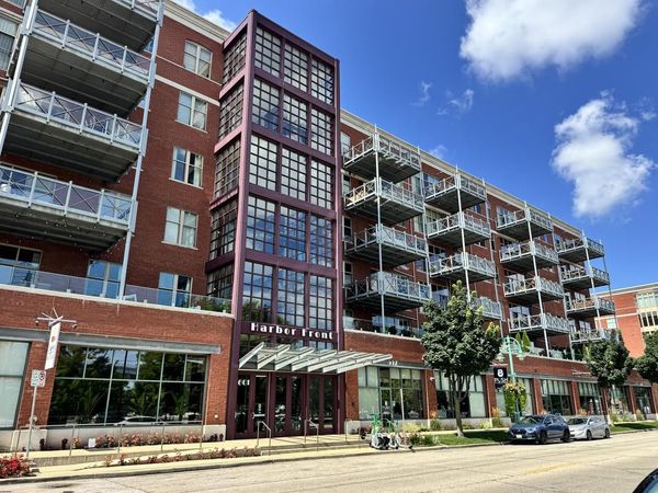 601 E Erie STREET, Unit 603, Milwaukee, WI 53202