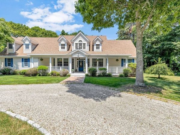 42 Iris Ln, Barnstable, MA 02675