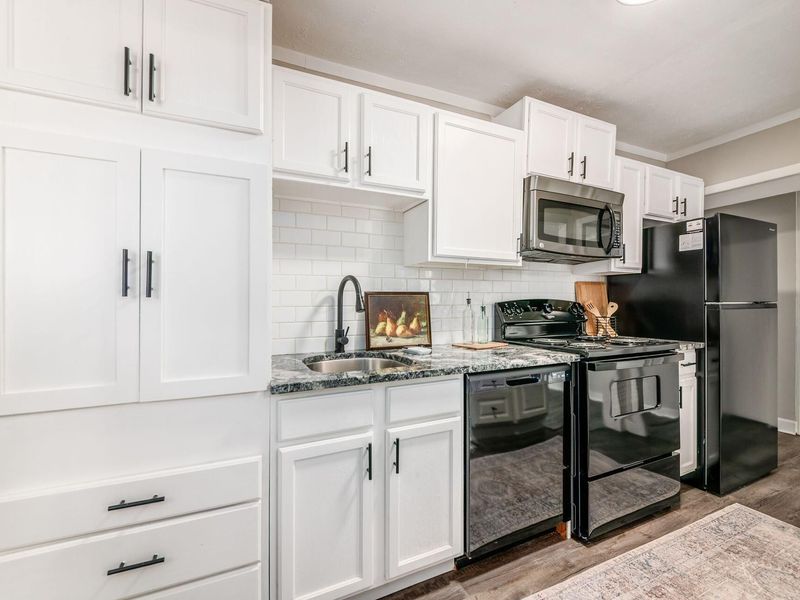 1028 S Hampton Road, Columbus, OH 43227 Photo 6