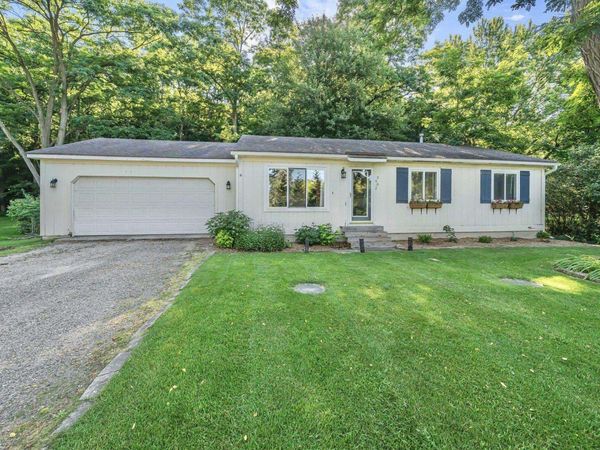 3902 Five Mile Road, Traverse City, MI 49686