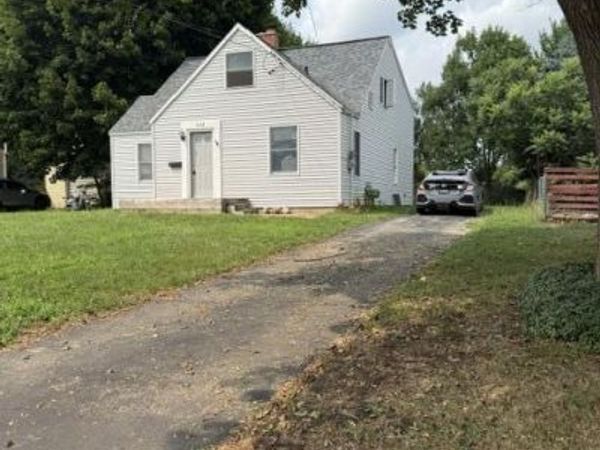 1038 Marigold Avenue, East Lansing, MI 48823