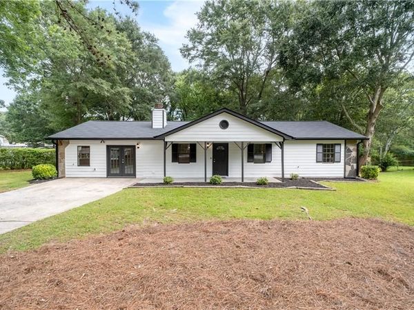 1526 Haynes Court , Grayson, GA 30017