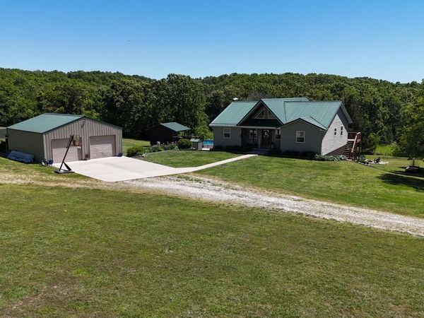 5000 Sanders Drive , Hartville, MO 65667