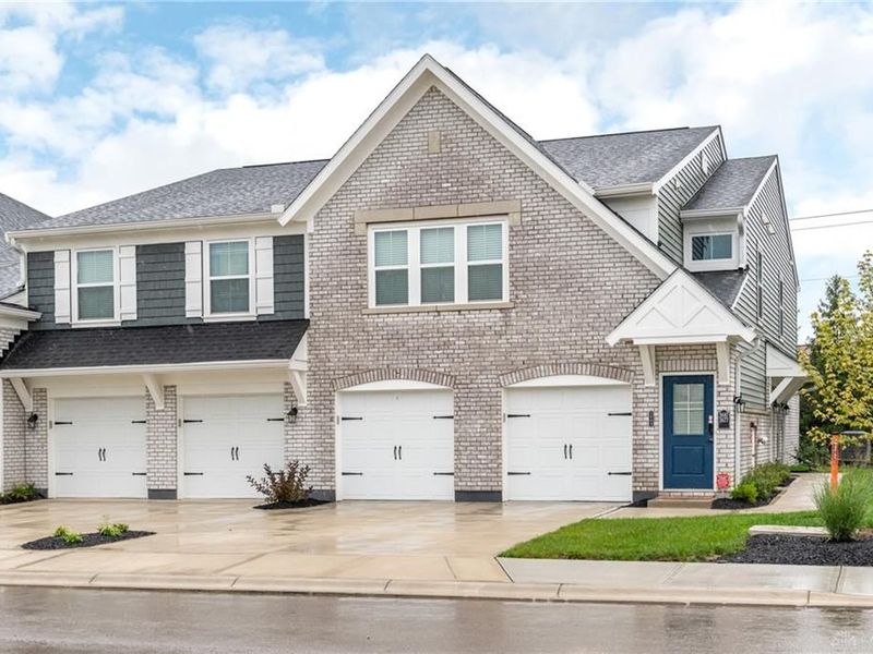 2677 Verdant Lane, Fairborn, OH 45324 Photo 2