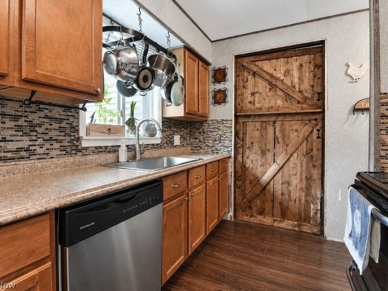 12975 Caves Road, Chesterland, OH 44026 Photo 17