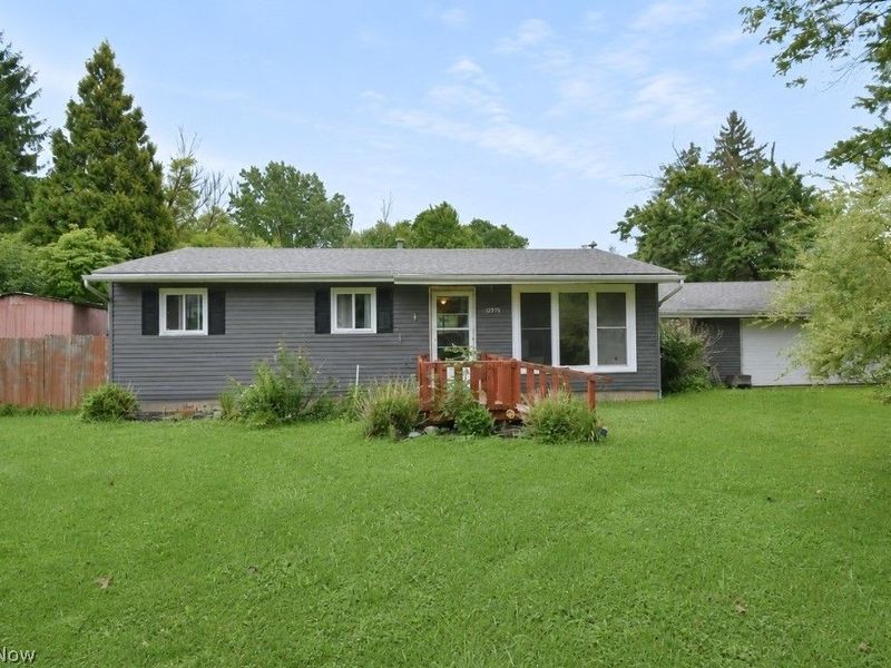 12975 Caves Road, Chesterland, OH 44026 Photo 2