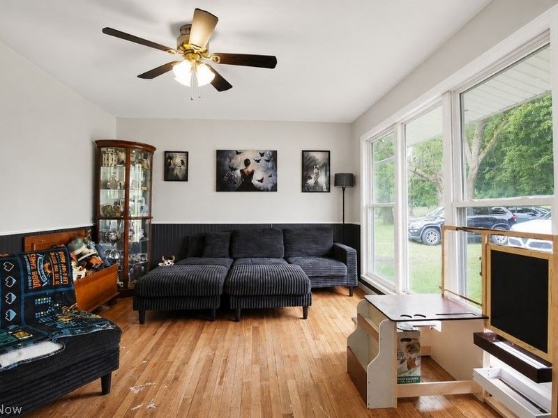 12975 Caves Road, Chesterland, OH 44026 Photo 5