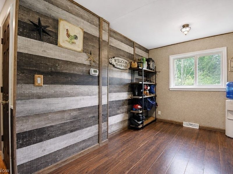 12975 Caves Road, Chesterland, OH 44026 Photo 8
