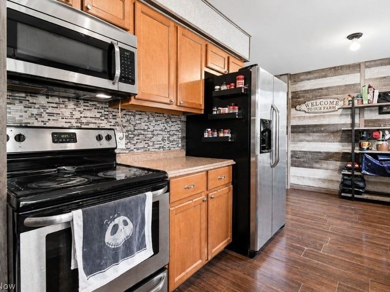12975 Caves Road, Chesterland, OH 44026 Photo 9