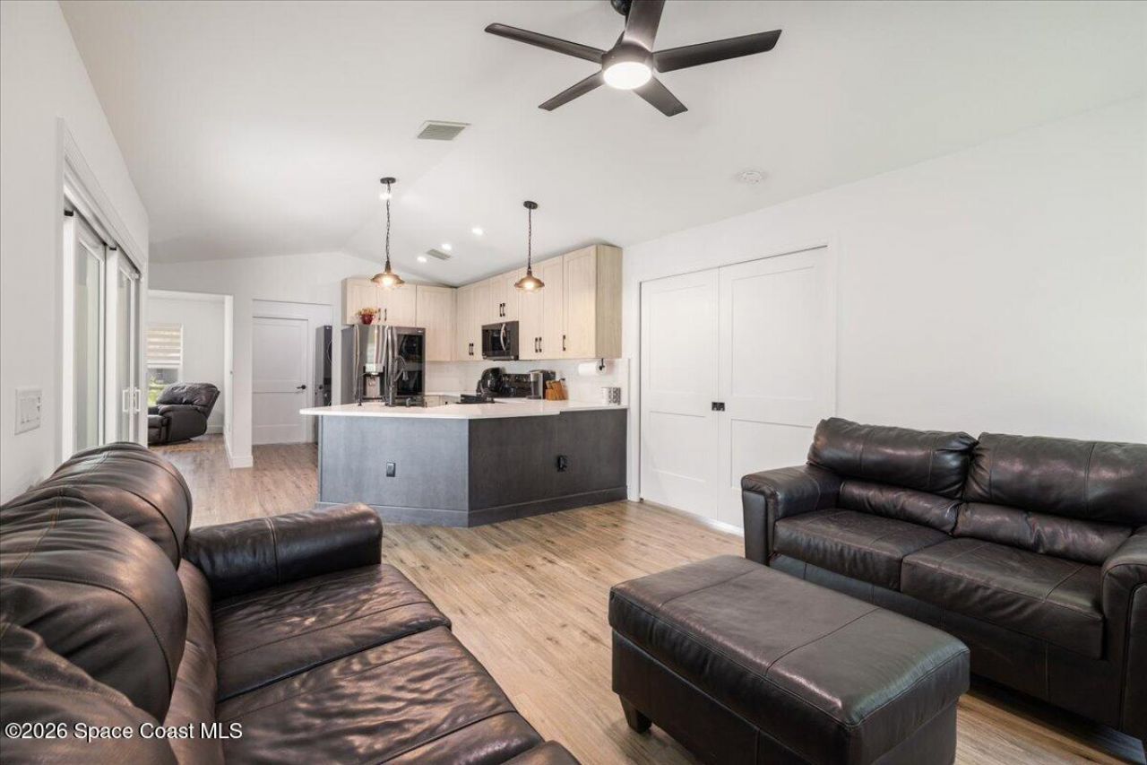 1575 Clearbrook Street , Sebastian, FL 32958 Photo