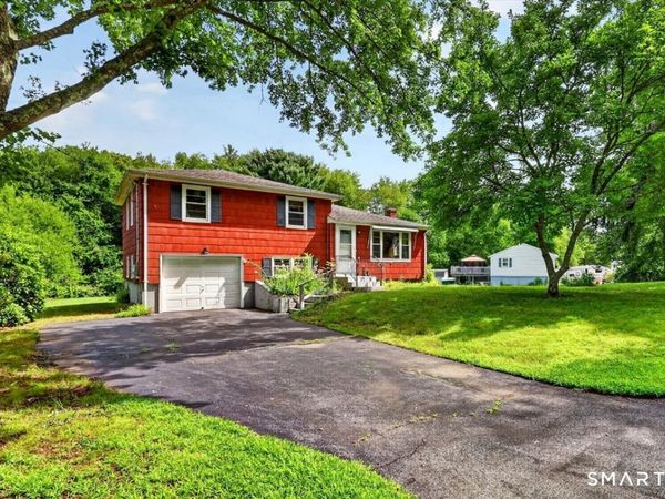 6 Sunset, Ledyard, CT 06339