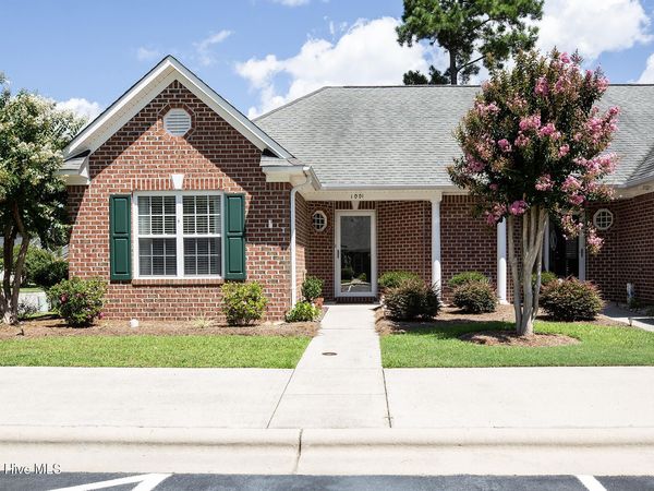 1001 Bridgeport Way, Leland, NC 28451