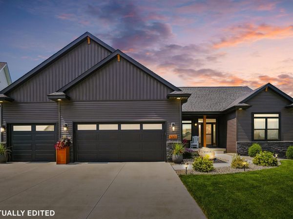 5301 Fernwood Drive, Cedar Falls, IA 50613