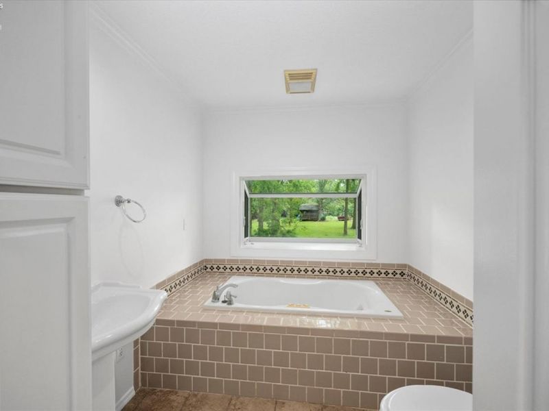 526 NE Catawba Road, Port Clinton, OH 43452 Photo 19