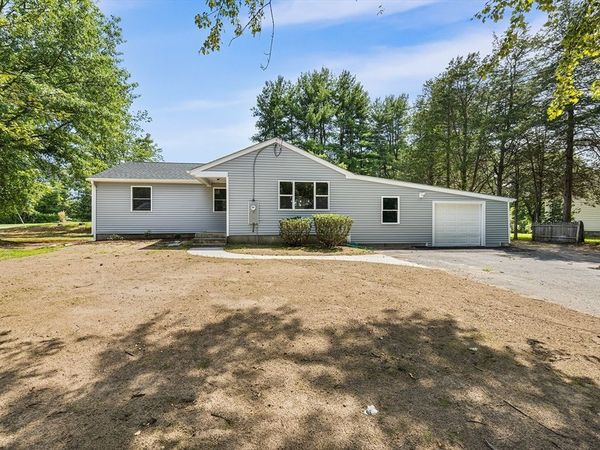 211 Bonnie Brae Dr, West Springfield, MA 01089