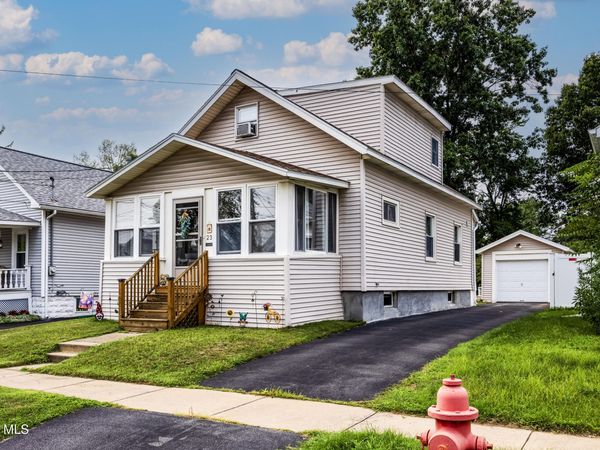 23 Elliott Avenue, Schenectady, NY 12304
