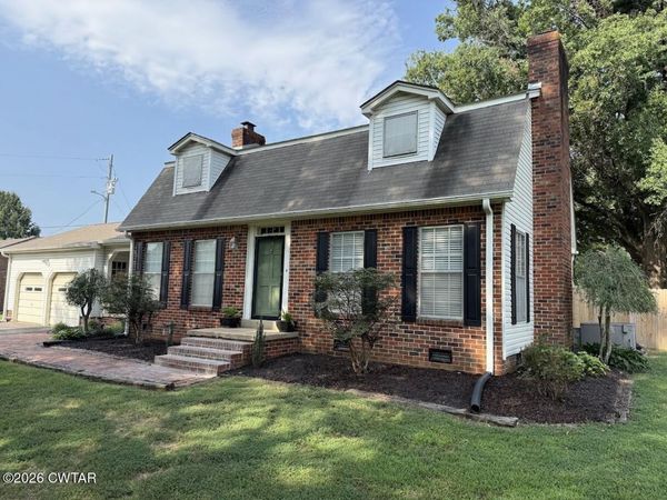 1541 Westlake Avenue , Dyersburg, TN 38024