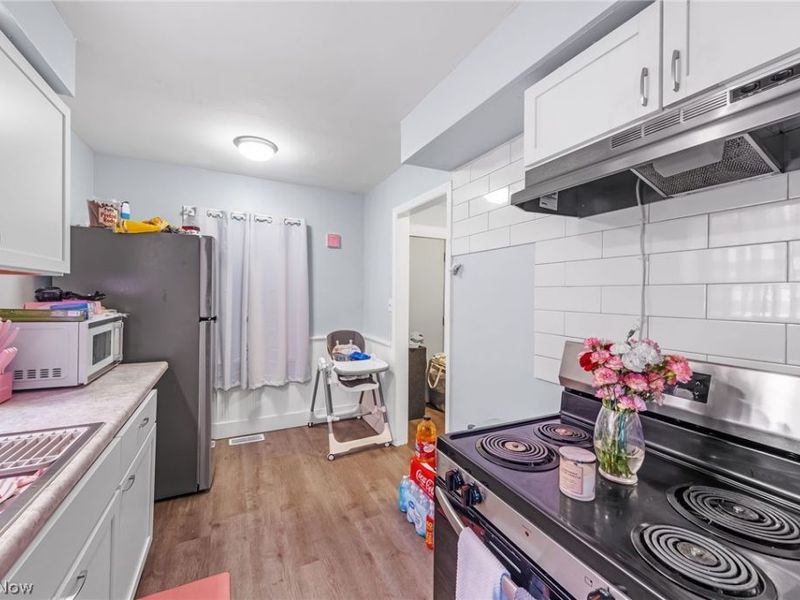 12612 Firsby Avenue, Cleveland, OH 44135 Photo 6