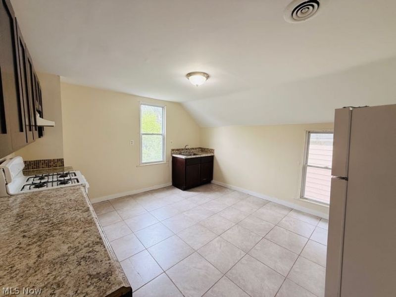 3838 Marvin Avenue, Cleveland, OH 44109 Photo 2
