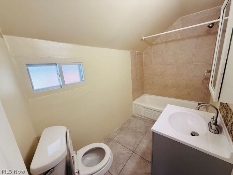 3838 Marvin Avenue, Cleveland, OH 44109 Photo 9
