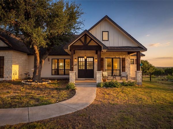 115 N Calvin Barrett, Blanco, TX 78606