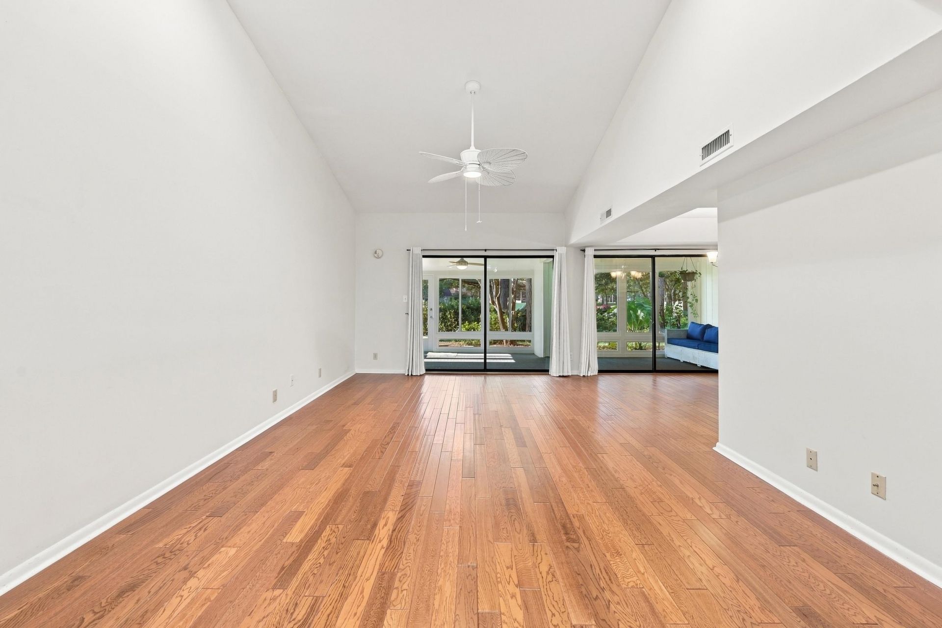 96 Tall Pines Way Photo 9