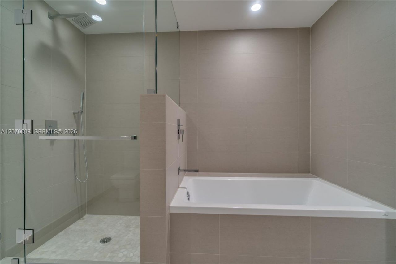 1080 Brickell Ave , Unit 3406, Miami, FL 33131 Photo