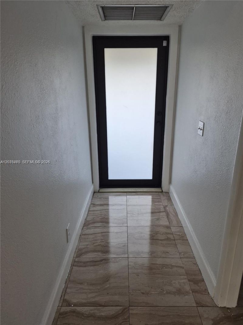 3035 NW 68th St, Unit 12D, Fort Lauderdale, FL 33309 Photo