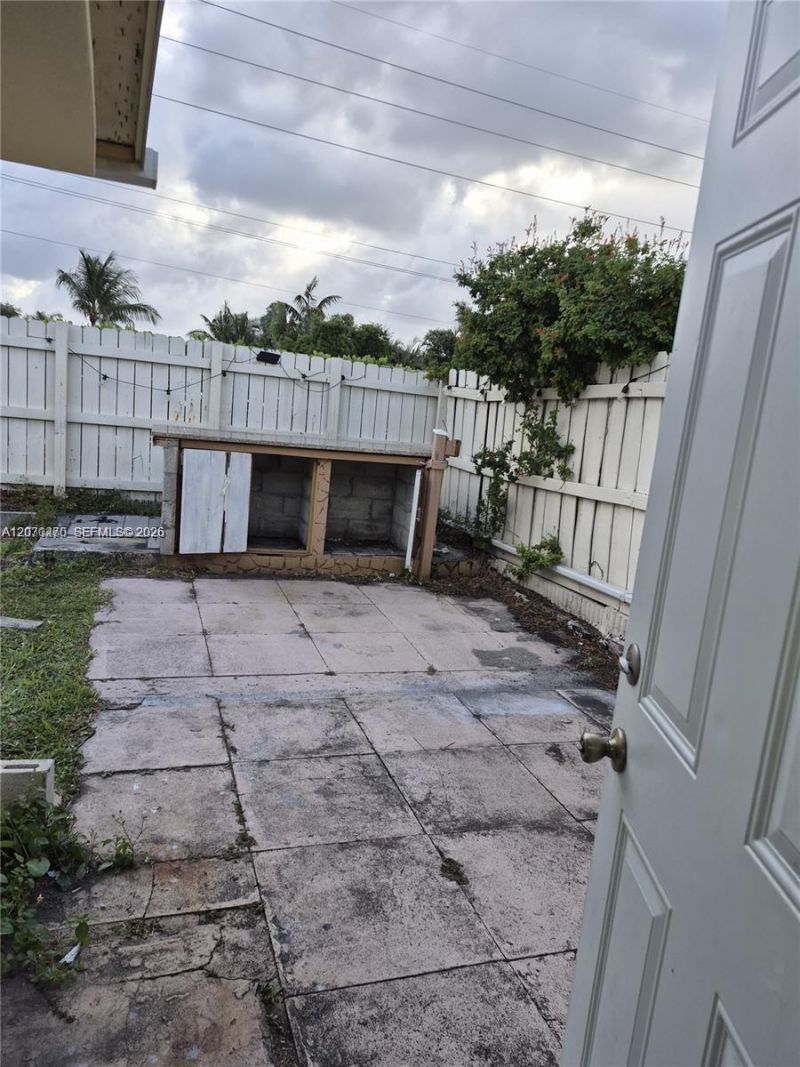 3035 NW 68th St, Unit 12D, Fort Lauderdale, FL 33309 Photo