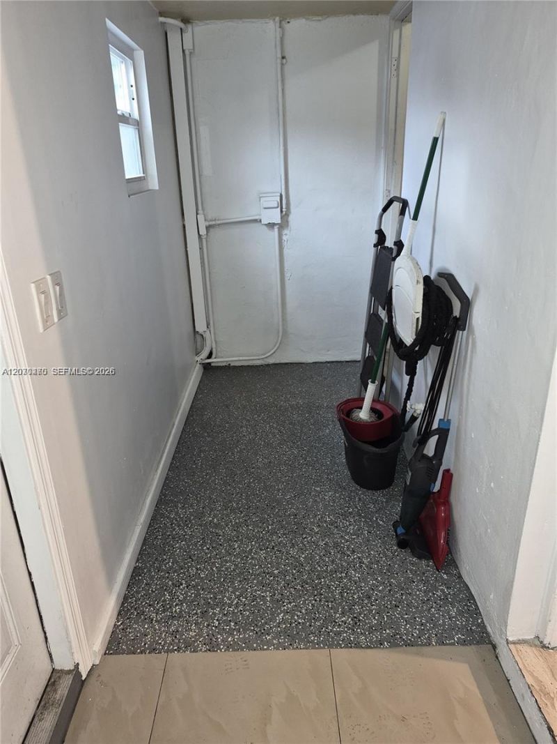 3035 NW 68th St, Unit 12D, Fort Lauderdale, FL 33309 Photo